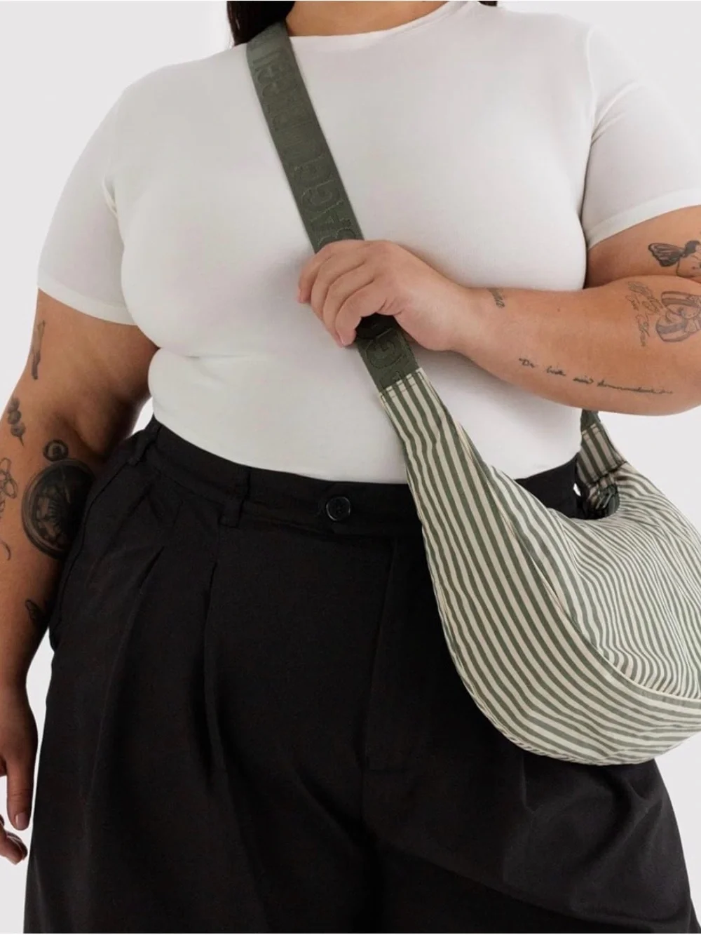 BAGGU Olive and White Striped Crescent Shoulder Hobo